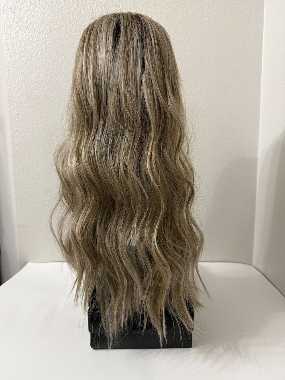 Belle Tress Nitro 22 Root Beer Float Blonde Lace Front HF Wig NWT